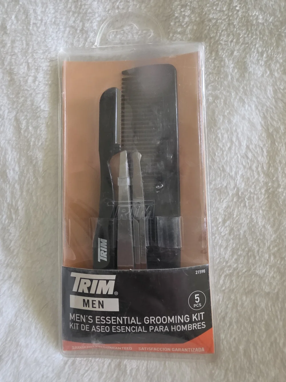 Men Essential Grooming Kit - Black